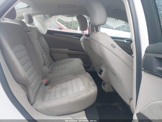 3FA6P0H75JR159448 Ford FUSION SE