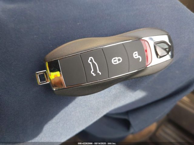 2012 PORSCHE CAYENNE WP1AA2A26CLA06173 Photo 10