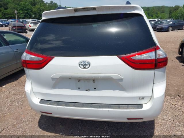 5TDKZ3DC5HS793289 Toyota Sienna Le 8 Passenger