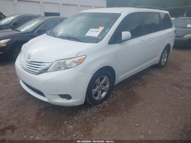 5TDKZ3DC5HS793289 Toyota Sienna Le 8 Passenger