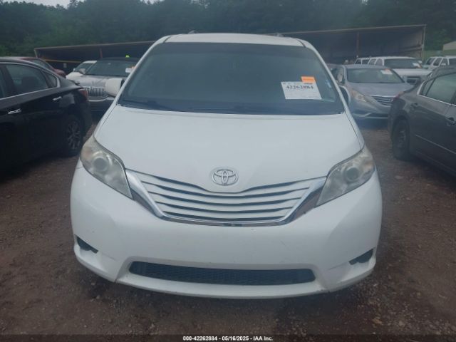 5TDKZ3DC5HS793289 Toyota Sienna Le 8 Passenger