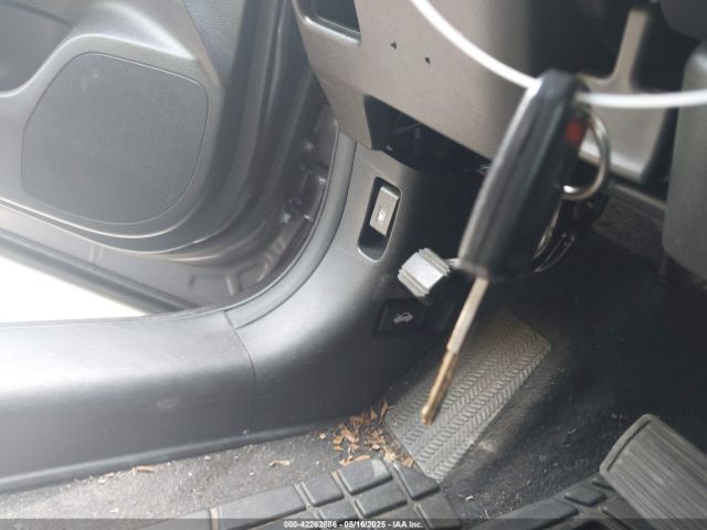 5J6RM4H36FL030980 Honda CR-V LX