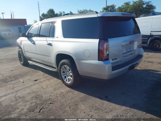 2017 GMC YUKON XL 1GKS2GKC1HR115740 Photo 2
