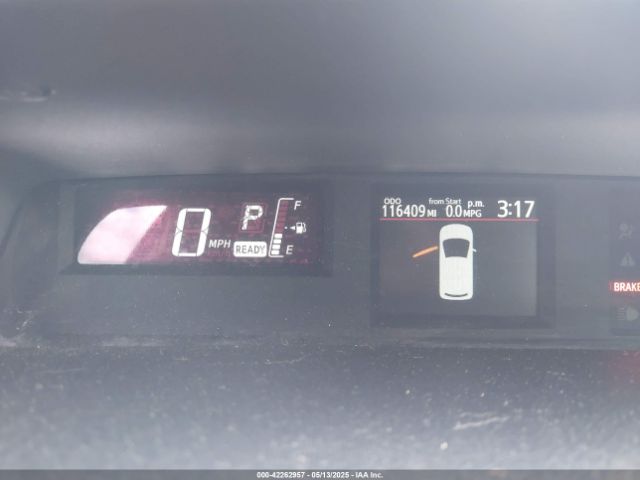 JTDKDTB32F1582661 Toyota Prius C Two