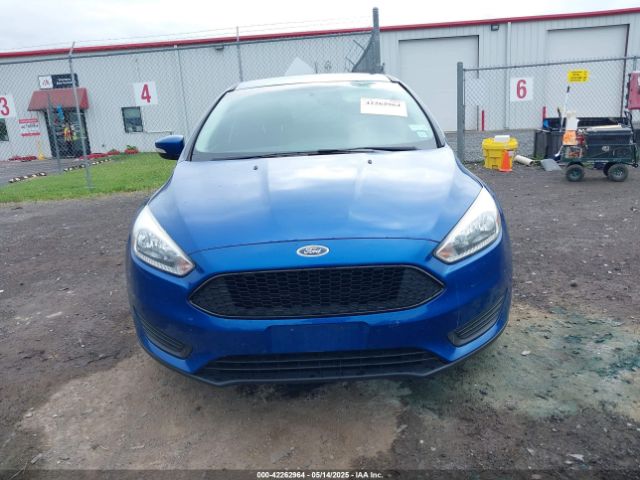 1FADP3F29JL235302 Ford FOCUS SE