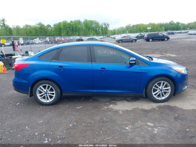 1FADP3F29JL235302 Ford FOCUS SE