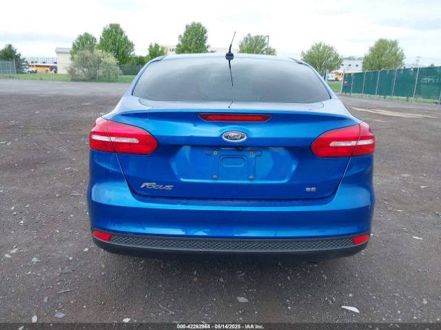 1FADP3F29JL235302 Ford FOCUS SE
