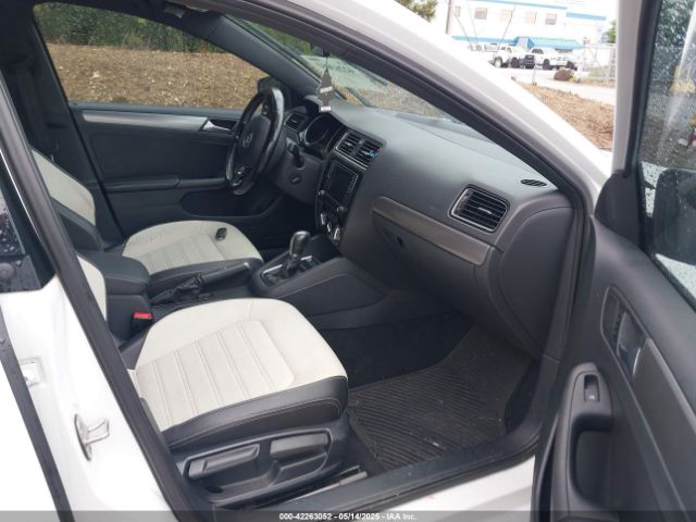 3VWD17AJ5GM397496 Volkswagen Jetta 1.8t Sport