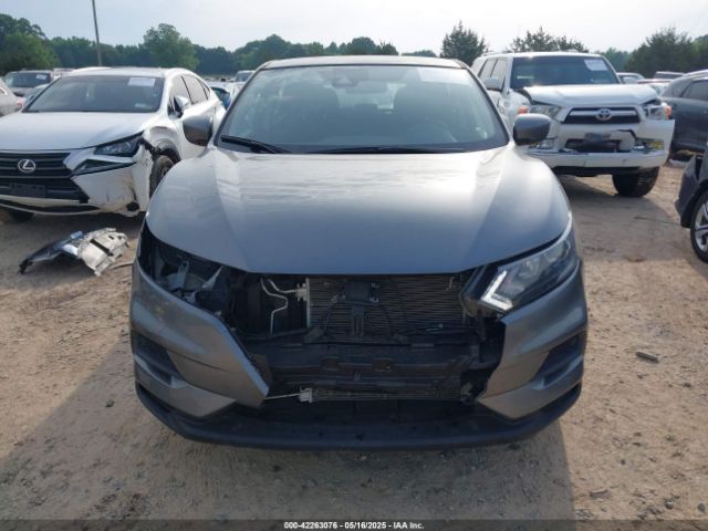 JN1BJ1CV0LW552198 Nissan Rogue Sport S Fwd Xtronic Cvt