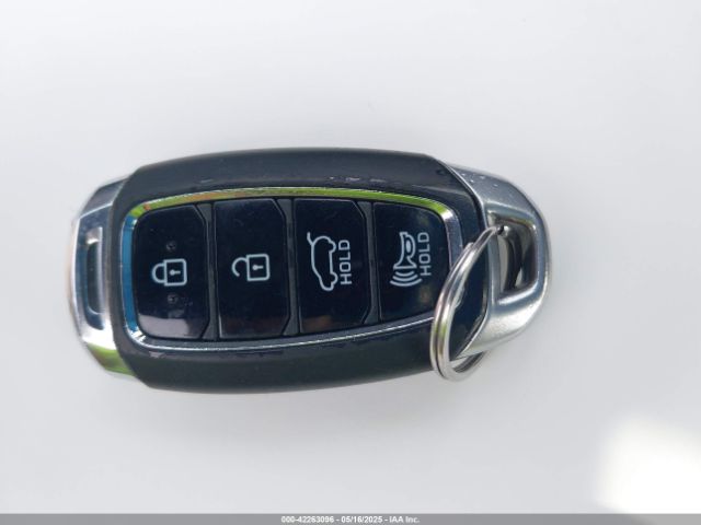 KM8K3CA50JU167007 Hyundai Kona Limited