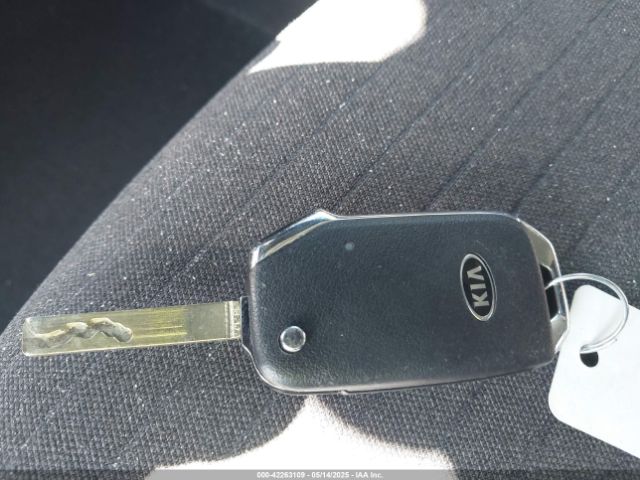 2021 KIA SELTOS KNDEU2AA0M7096979 Photo 10