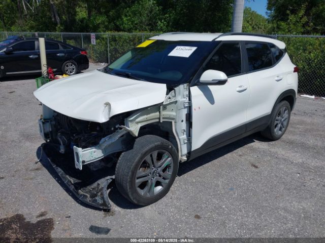 2021 KIA SELTOS KNDEU2AA0M7096979 Photo 1
