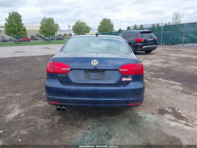 3VWD17AJXEM316196 Volkswagen Jetta 1.8t Se