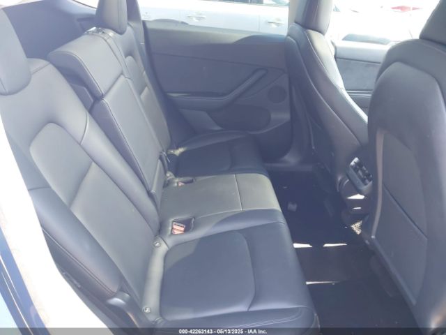 2021 TESLA MODEL Y 5YJYGDEEXMF068663 Photo 7