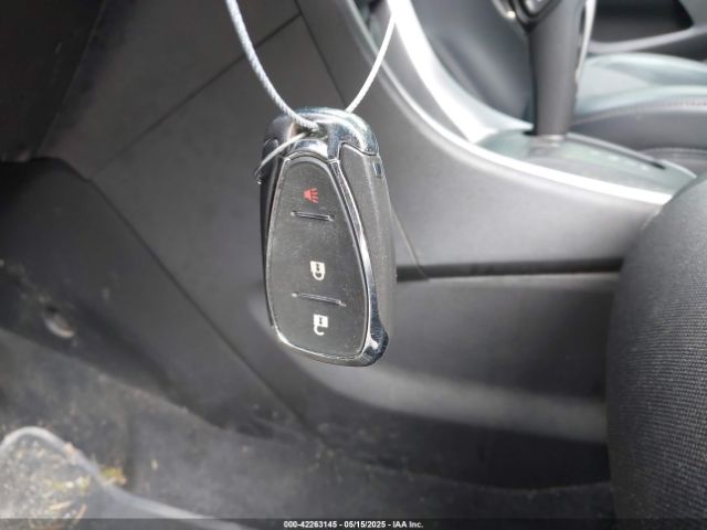 KL7CJPSB9MB328963 Chevrolet Trax Awd Lt
