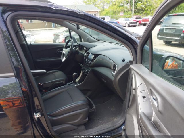 KL7CJPSB9MB328963 Chevrolet Trax Awd Lt
