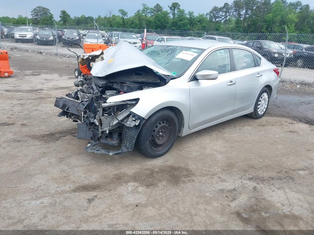1N4AL3AP8GC234720 Nissan 2016