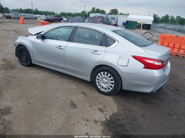 1N4AL3AP8GC234720 Nissan 2016