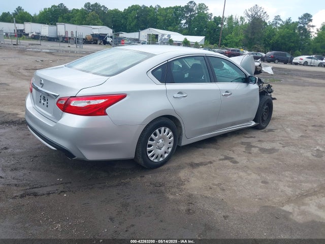 1N4AL3AP8GC234720 Nissan 2016