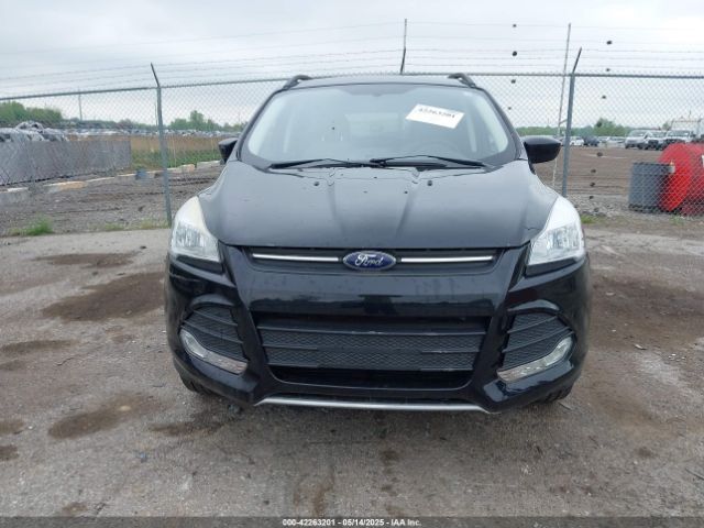 1FMCU9GX6GUA57729 Ford ESCAPE SE