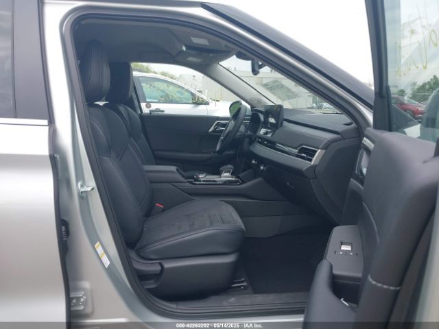 2025 MITSUBISHI OUTLANDER JA4J4VA86SZ014584 Photo 4