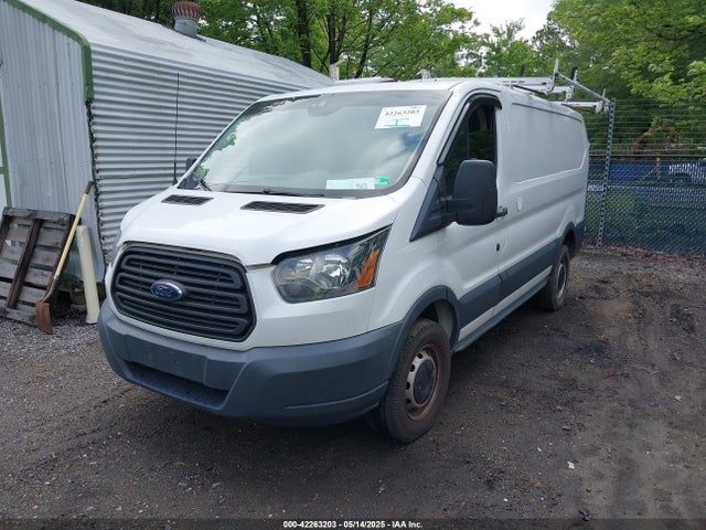 Ford Transit-250 2015 1FTNR1YM2FKB32859 Image 2