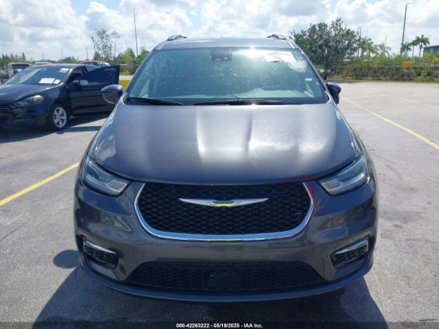 2C4RC1BG9NR214688 Chrysler Pacifica Touring L