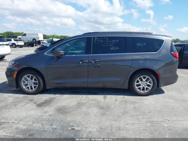 2C4RC1BG9NR214688 Chrysler Pacifica Touring L