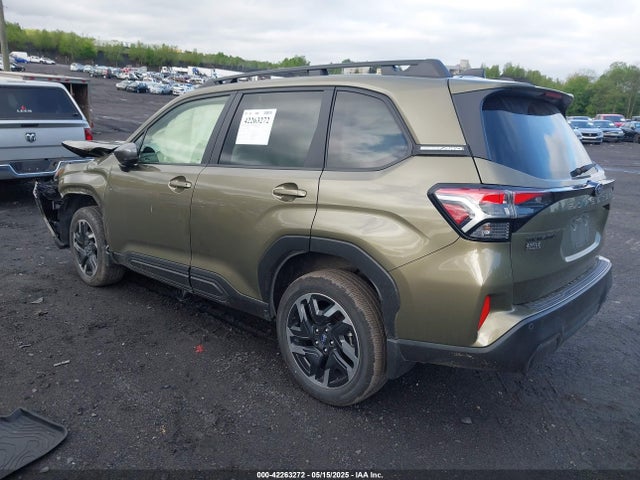 Subaru Forester Limited 2025 JF2SLDRC6SH475095 Image 3