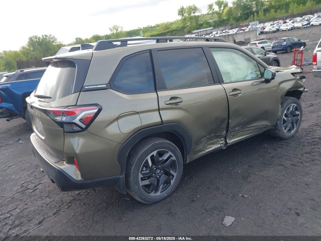 Subaru Forester Limited 2025 JF2SLDRC6SH475095 Image 4