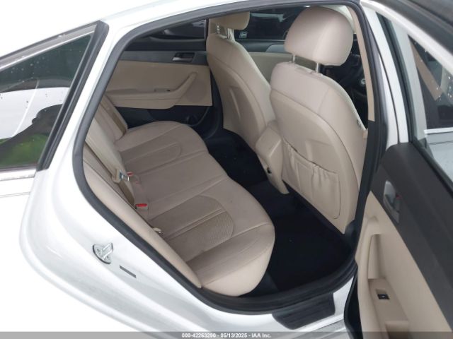 5NPE24AFXJH627965 Hyundai SONATA SE