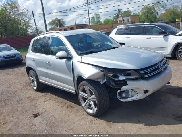 2016 VOLKSWAGEN TIGUAN WVGBV7AX1GW023157
