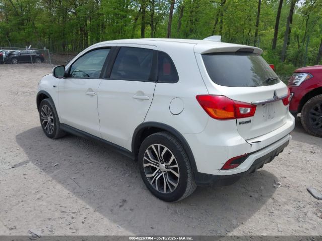 2018 MITSUBISHI OUTLANDER SPORT JA4AR3AU8JU019526 Photo 2