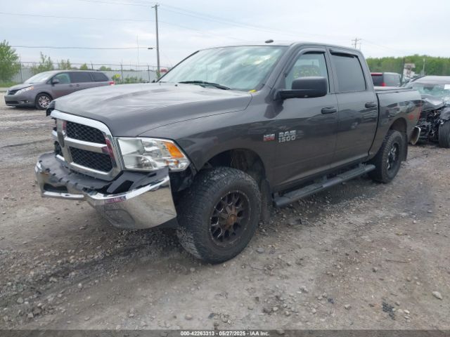 2017 RAM 1500 3C6RR7KT2HG769501 Photo 1
