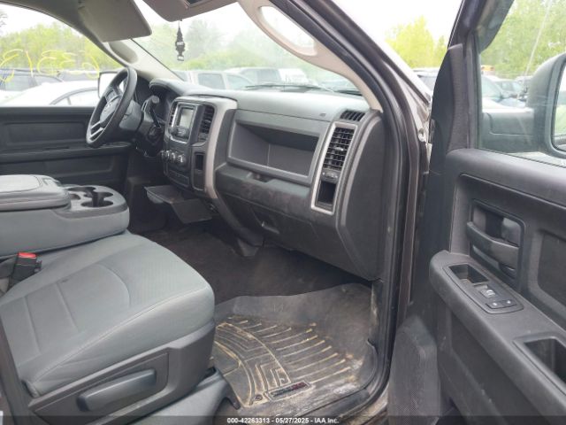 2017 RAM 1500 3C6RR7KT2HG769501 Photo 4