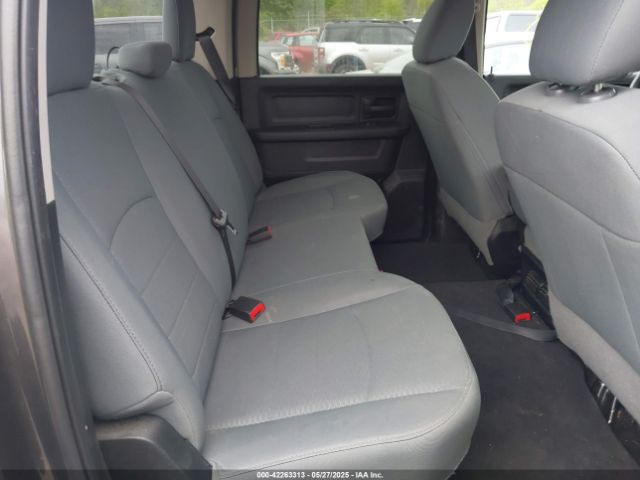 2017 RAM 1500 3C6RR7KT2HG769501 Photo 7