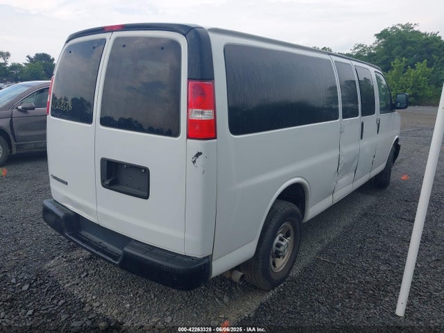 1GAZGNFP7L1212812 Chevrolet Express Passenger Rwd 3500 Extended Wheelbase Ls