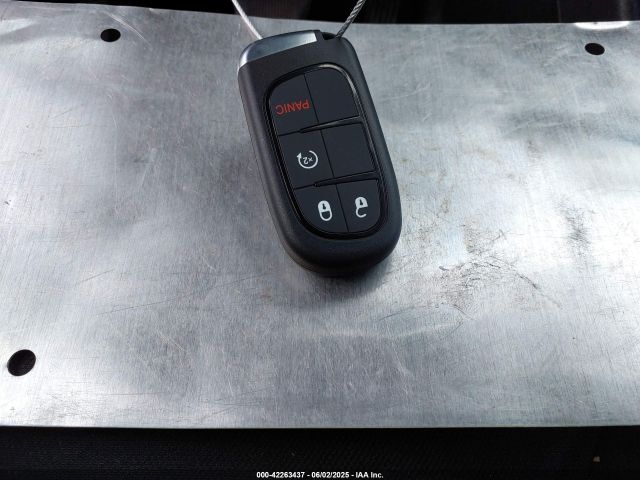 1C4PJMCB1HD213964 Jeep Cherokee Latitude 4x4