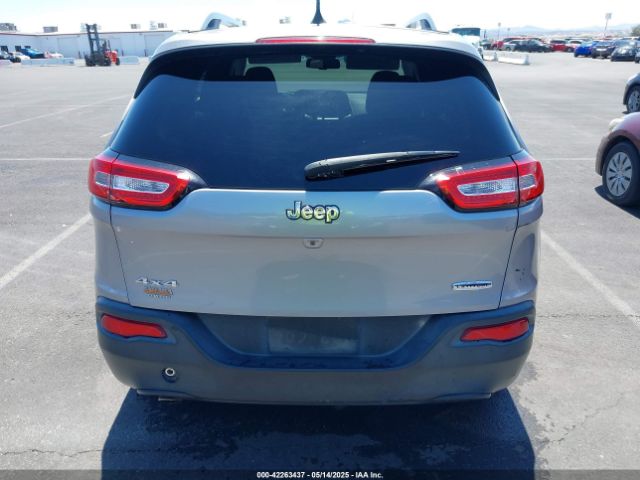 1C4PJMCB1HD213964 Jeep Cherokee Latitude 4x4