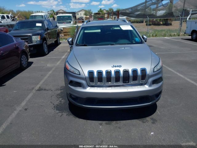 1C4PJMCB1HD213964 Jeep Cherokee Latitude 4x4