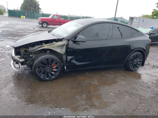 7SAYGDEF7NF457757 Tesla Model Y Performance Dual Motor All-wheel Drive