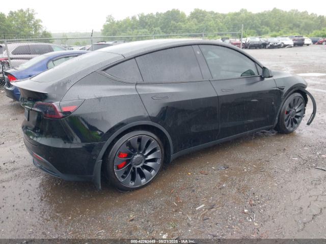 7SAYGDEF7NF457757 Tesla Model Y Performance Dual Motor All-wheel Drive