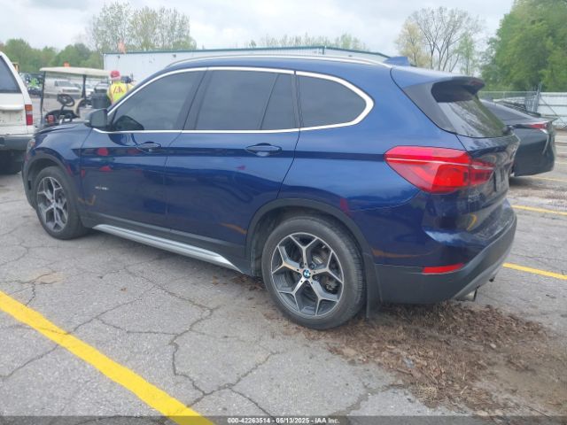 2016 BMW X1 WBXHT3C33GP883291 Photo 2