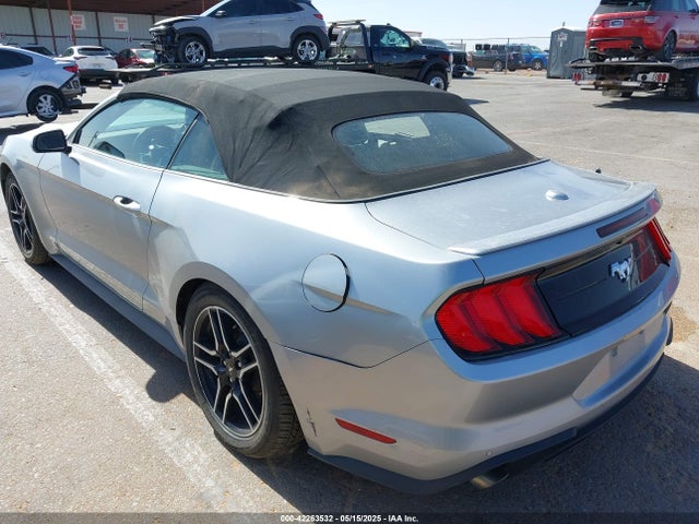 Ford 4v 2023 1FATP8UH8P5111471 Image 3