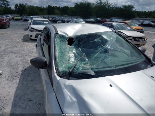 1FADP3E22HL338220 Ford FOCUS S