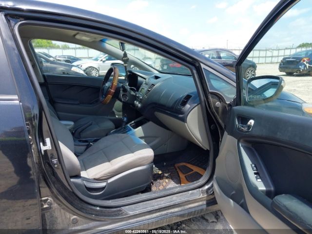 KNAFX4A64E5140883 KIA FORTE LX