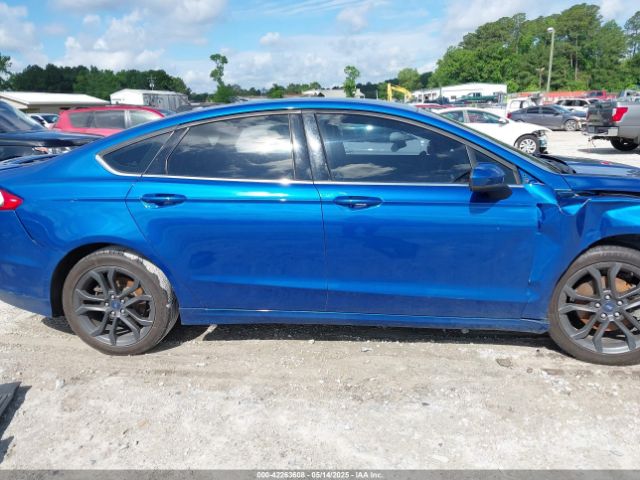 3FA6P0HD1JR251386 Ford FUSION SE