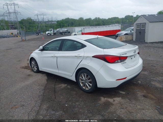 5NPDH4AE6FH554165 Hyundai ELANTRA SE