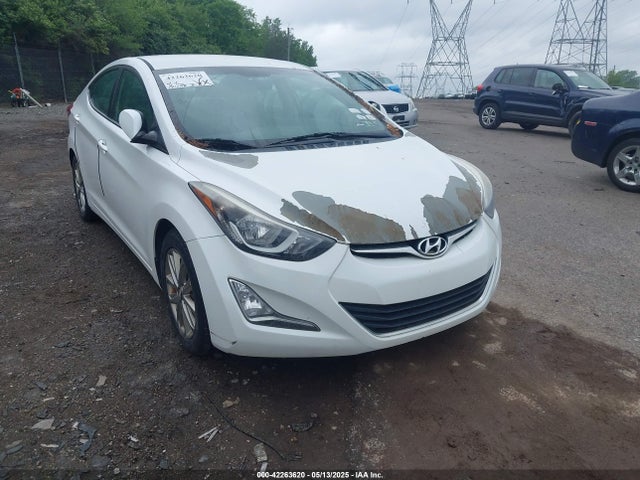 5NPDH4AE6FH554165 Hyundai ELANTRA SE