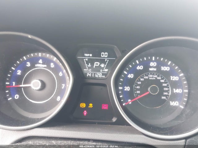 5NPDH4AE6FH554165 Hyundai ELANTRA SE